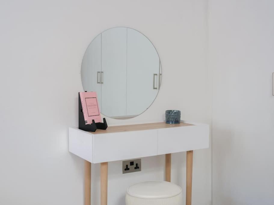 Appartamento Two Bedroom Notting Hill Delight *