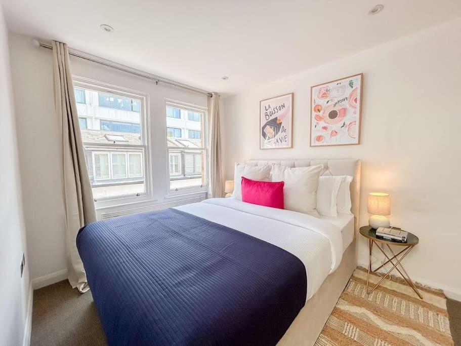 Two Bedroom Notting Hill Delight