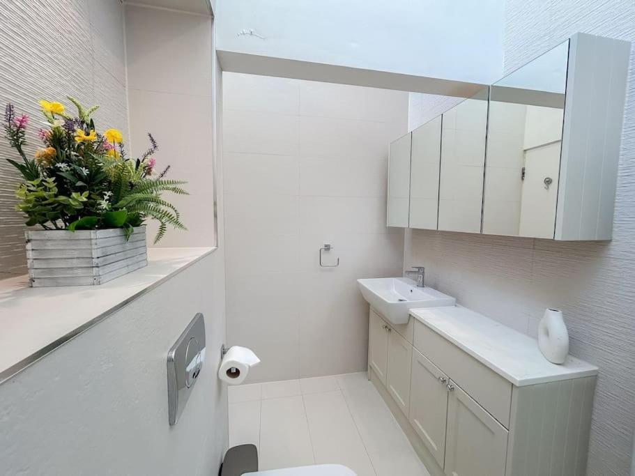 Appartamento Two Bedroom Notting Hill Delight *